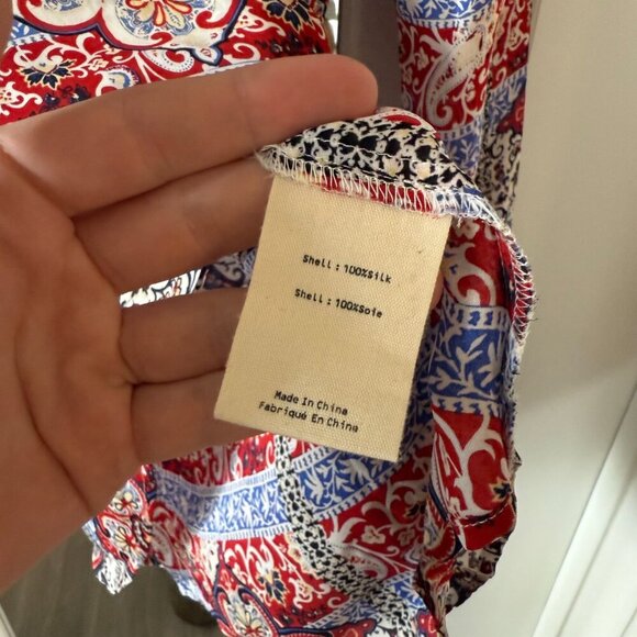 L'AGENCE Silk Neck Tie Blouse Size Small Color Red Blue White Black - Picture 4 of 5